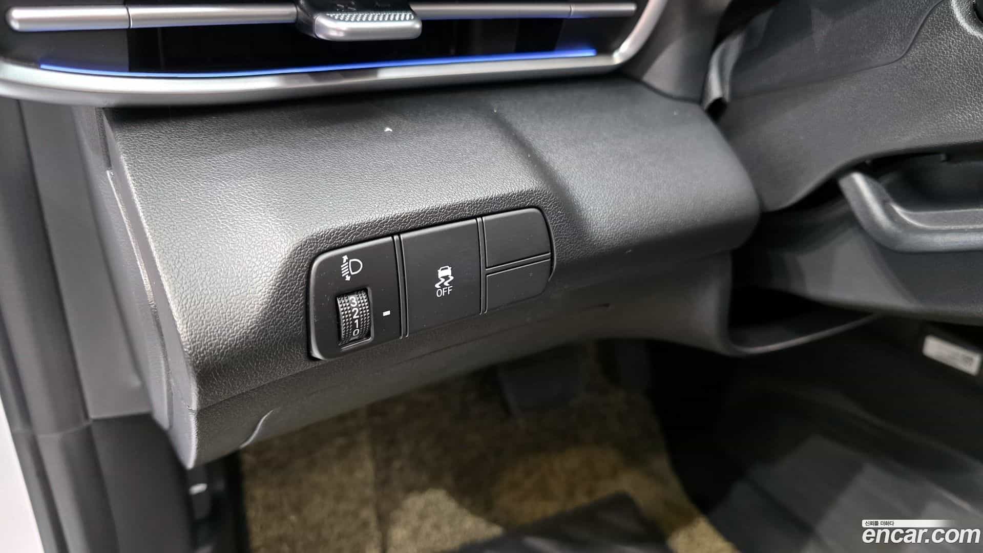 AVANTE Hyundai 2025.2-OPTION-020