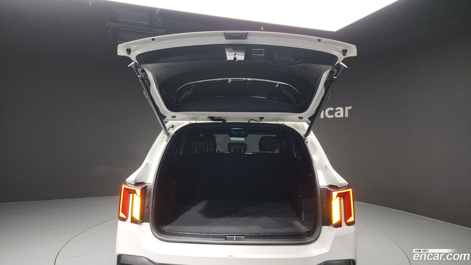 Main__Slider__Photo:Sorento Kia 2023.10-19