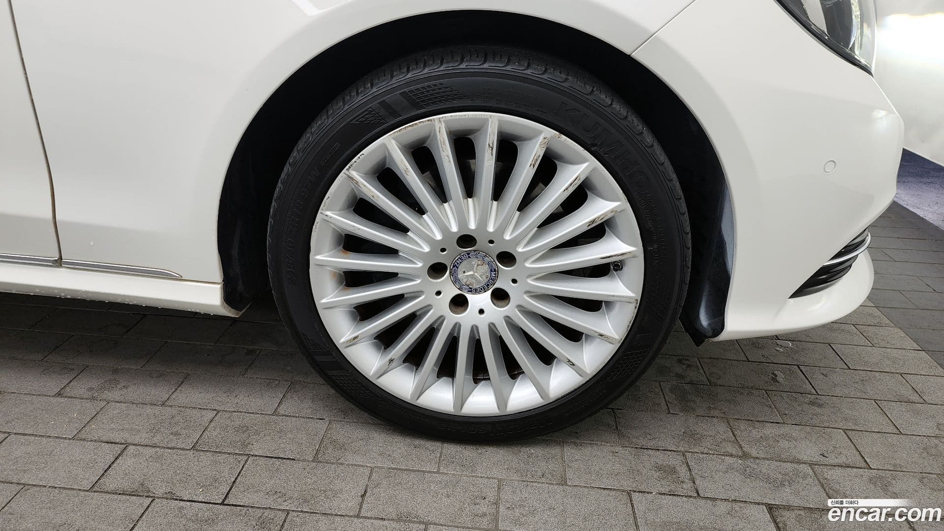 Main__Slider__Photo:E-Class Mercedes-Benz 2015.5-4