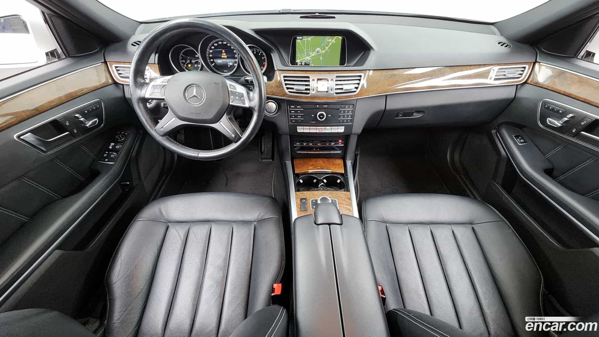 E-Class Mercedes-Benz 2015.5-INNER-007