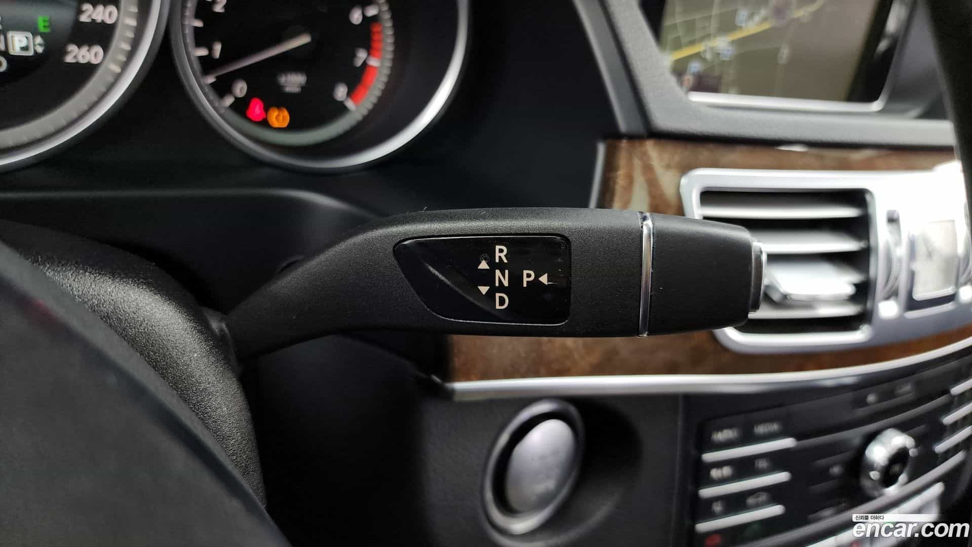 E-Class Mercedes-Benz 2015.5-INNER-009