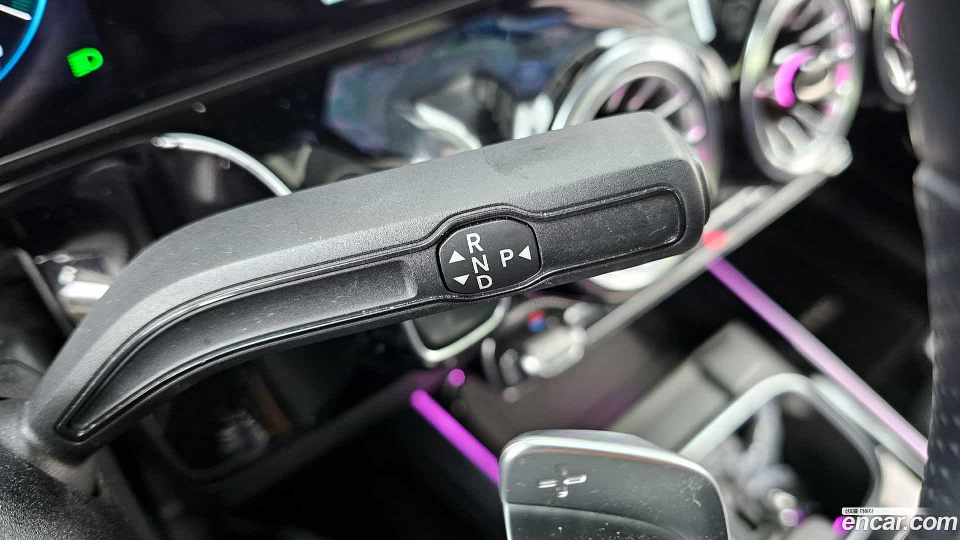 EQA Mercedes-Benz 2023.2-INNER-009