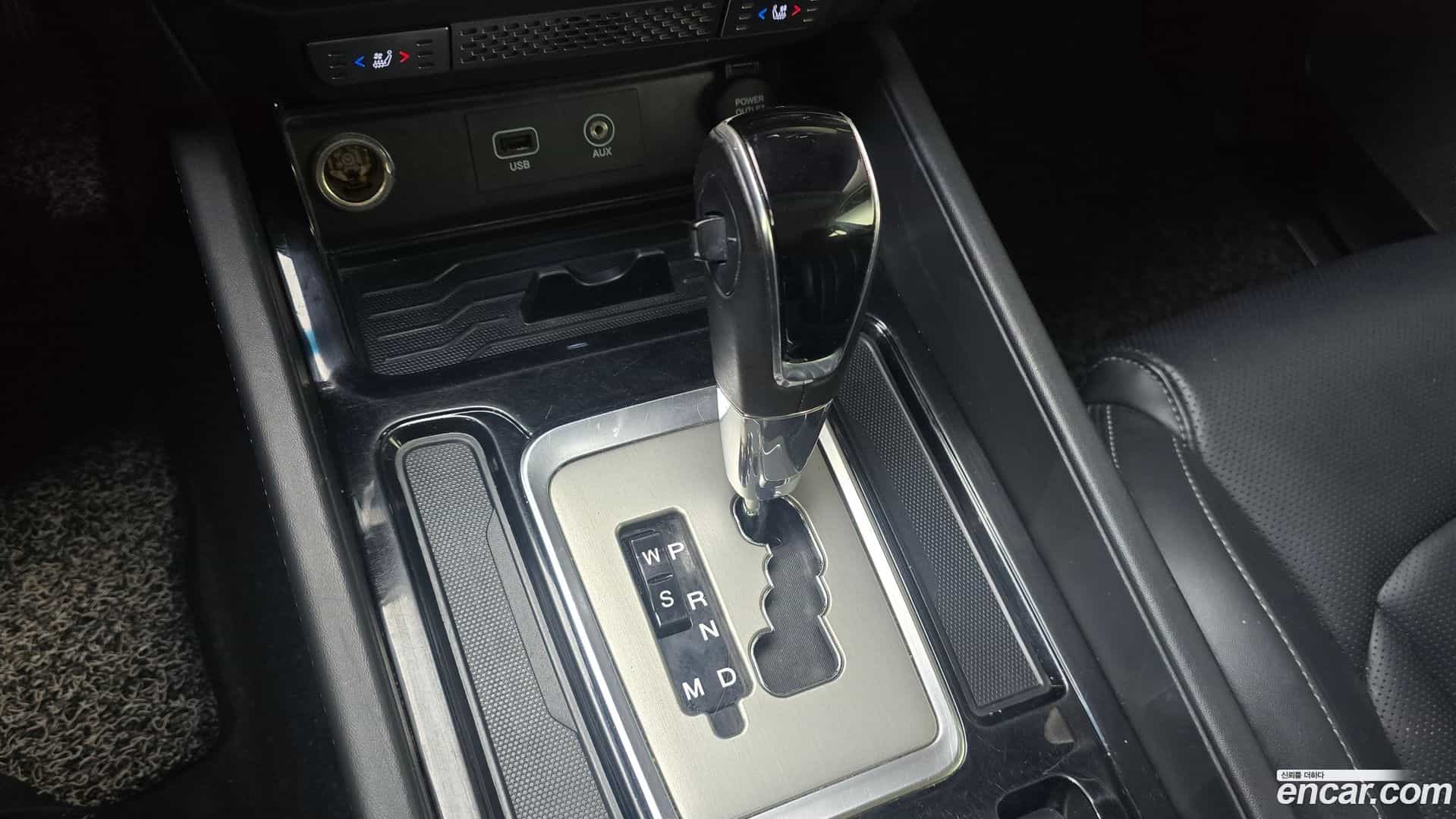 Rexton KG_Mobility_Ssangyong 2018.2-INNER-009