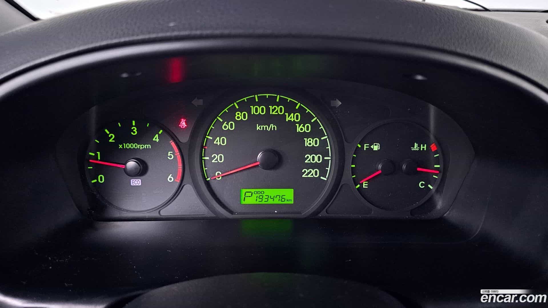 Starex Hyundai 2014.11-INNER-008