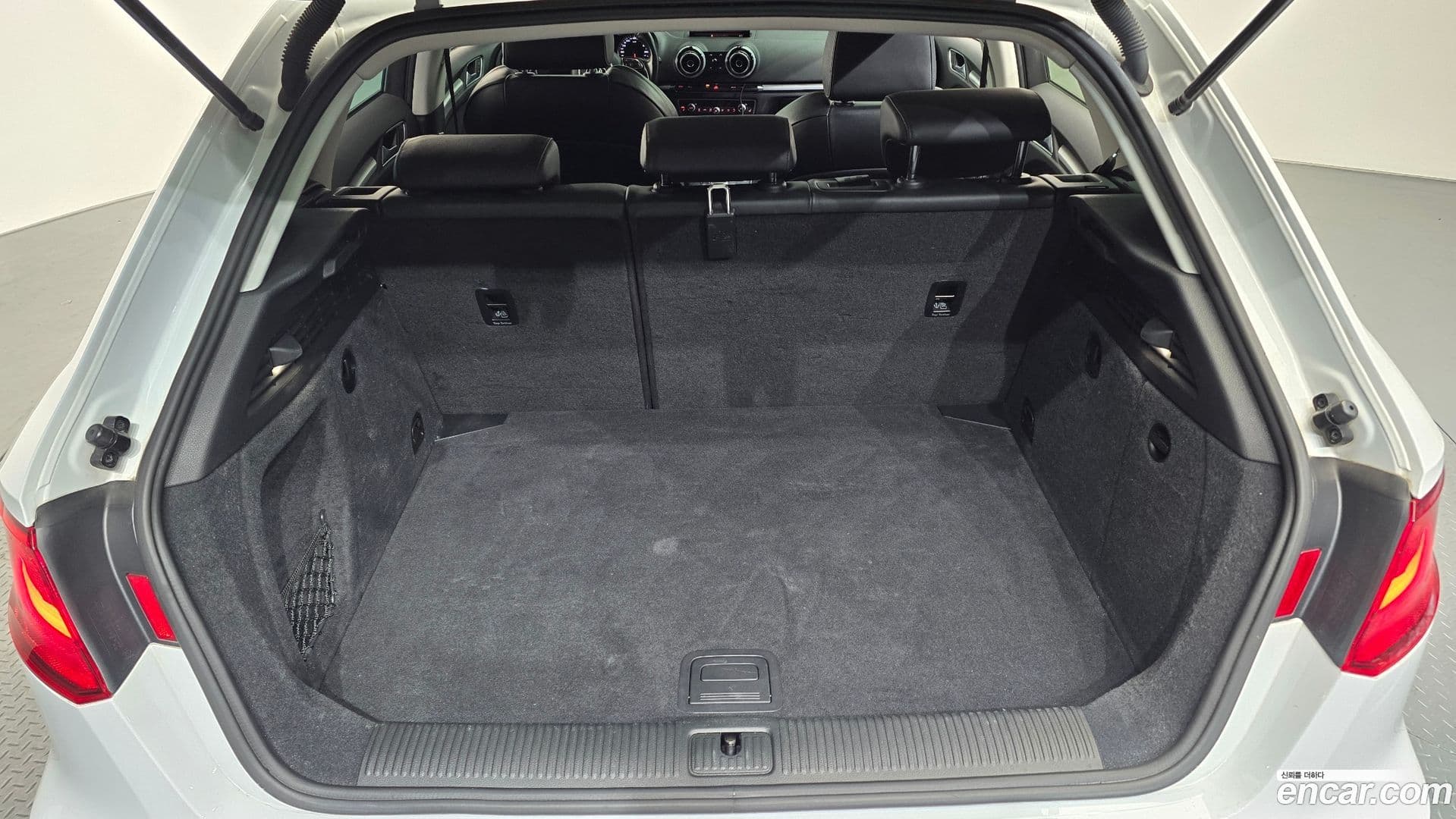 Main__Slider__Photo:A3 Audi 2015.10-19