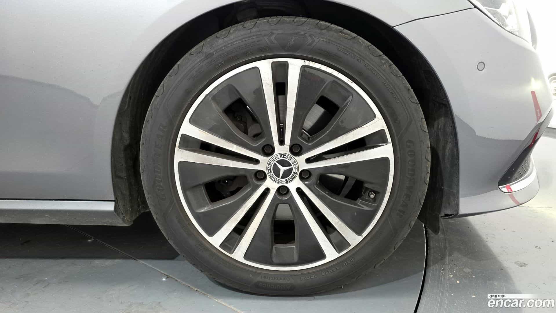 E-Class Mercedes-Benz 2020.10-OUTER-005