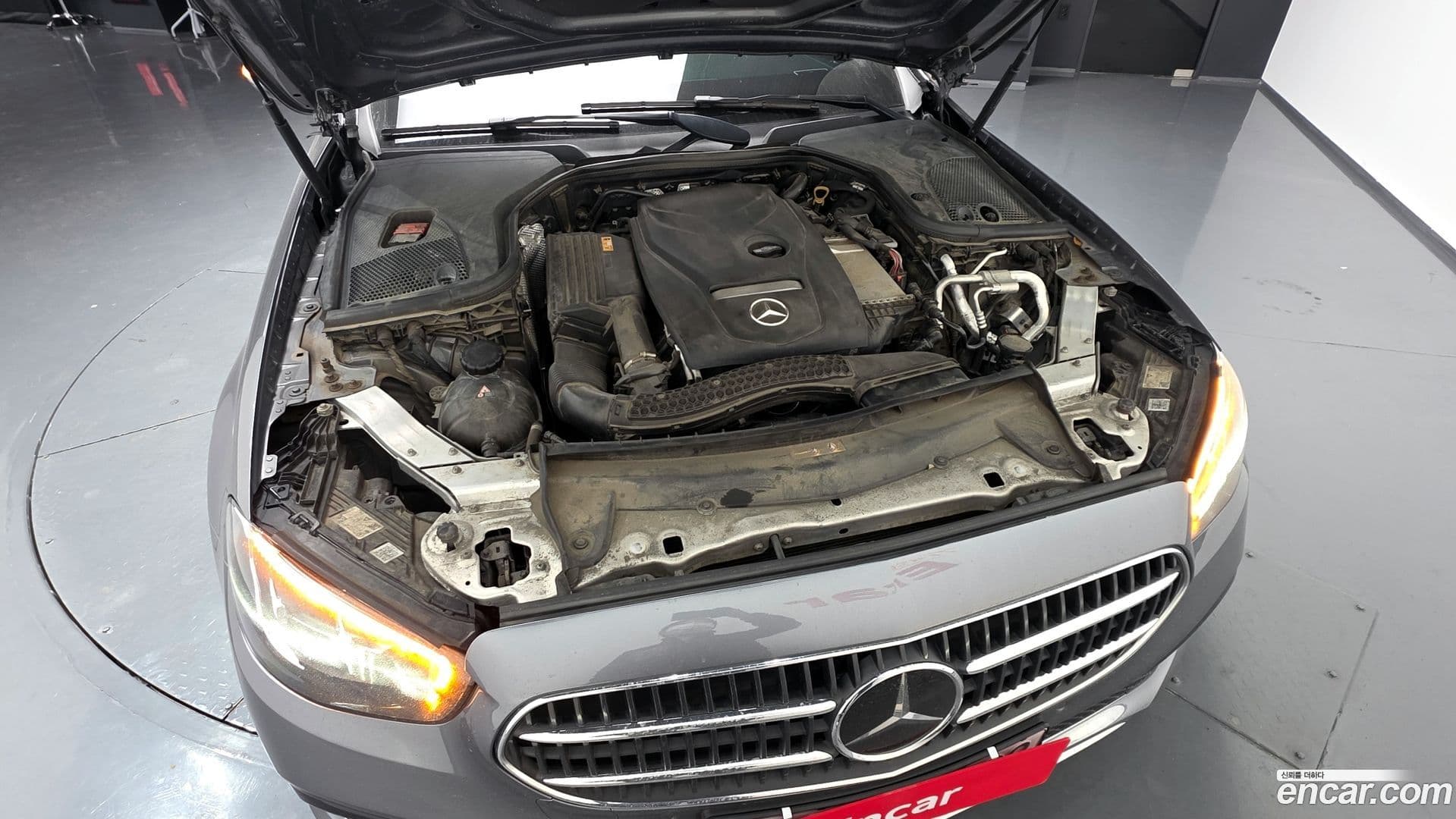 Main__Slider__Photo:E-Class Mercedes-Benz 2020.10-5