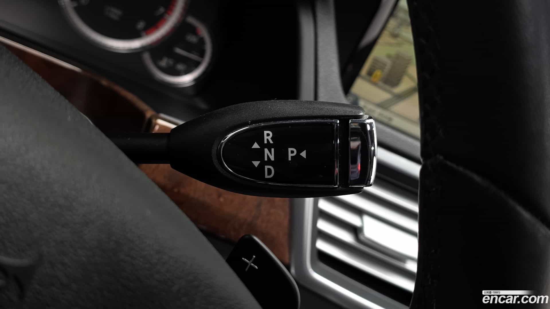 E-Class Mercedes-Benz 2012.9-INNER-009