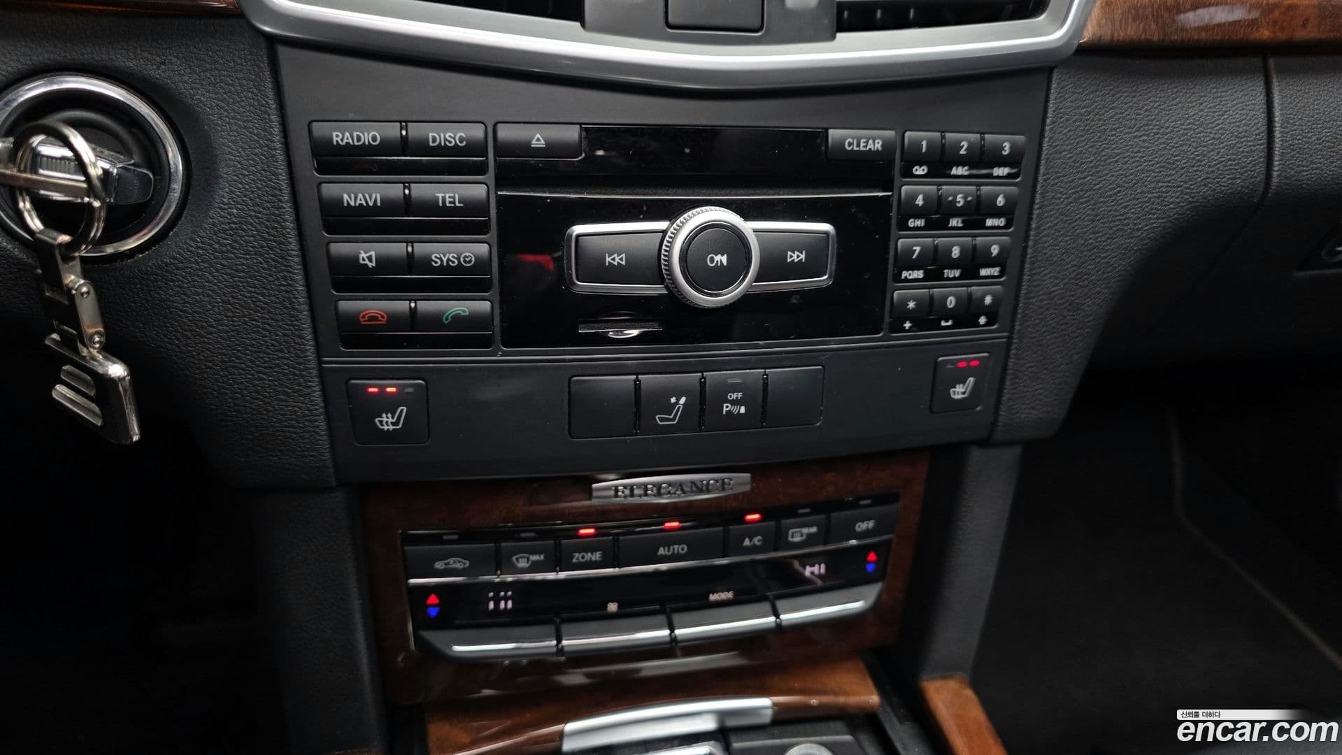 Main__Slider__Photo:E-Class Mercedes-Benz 2012.9-16