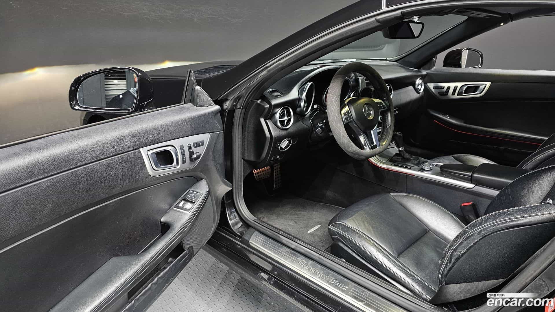 SLK-Class Mercedes-Benz 2012.3-OPTION-015