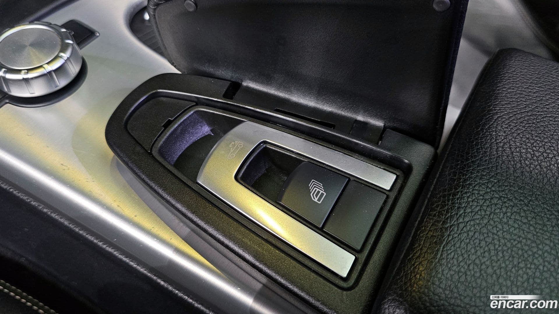 Main__Slider__Photo:SLK-Class Mercedes-Benz 2012.3-15