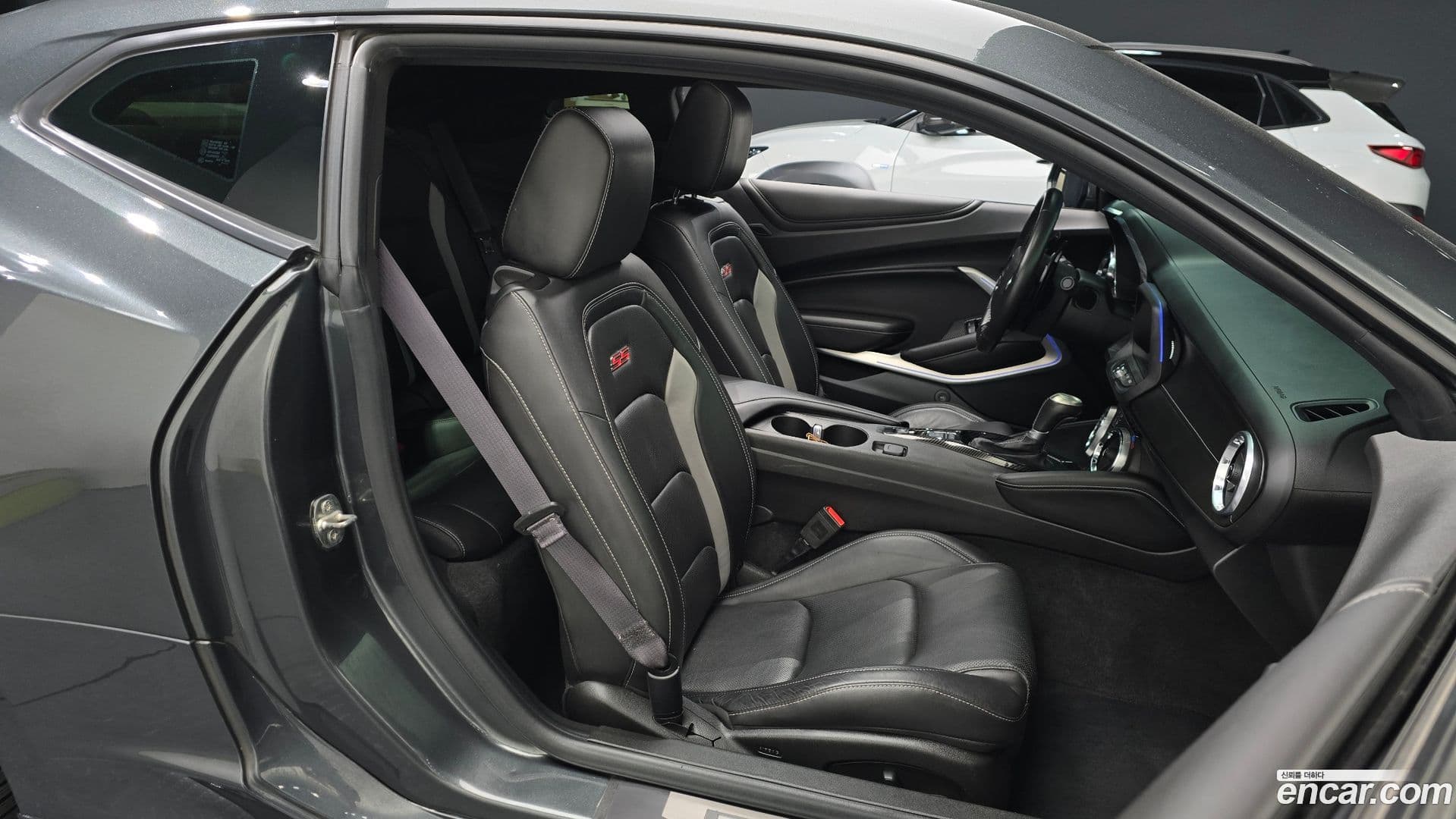 Main__Slider__Photo:Camaro ChevroletGMDaewoo 2017.6-9