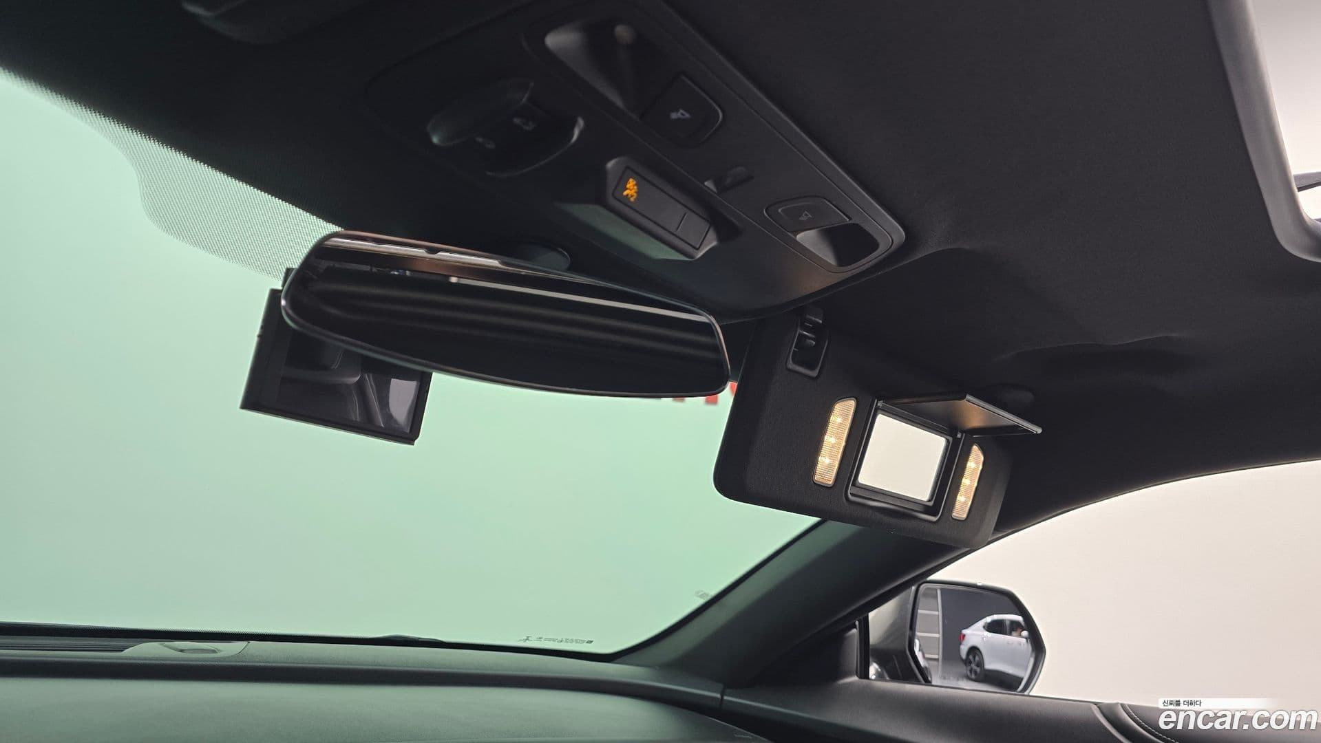 Main__Slider__Photo:Camaro ChevroletGMDaewoo 2017.6-18