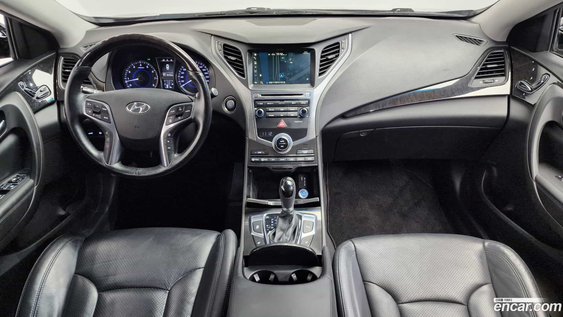 Grandeur Hyundai 2016.2-INNER-007