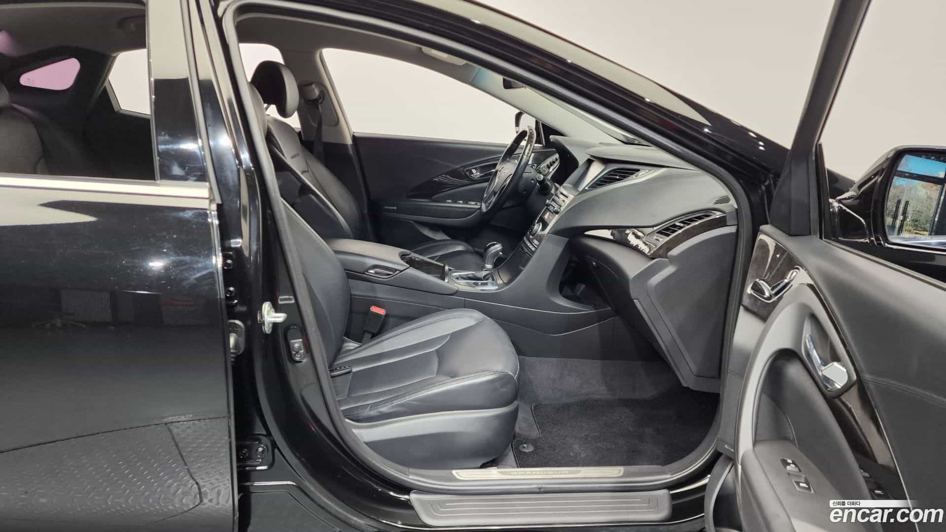 Grandeur Hyundai 2016.2-OPTION-015