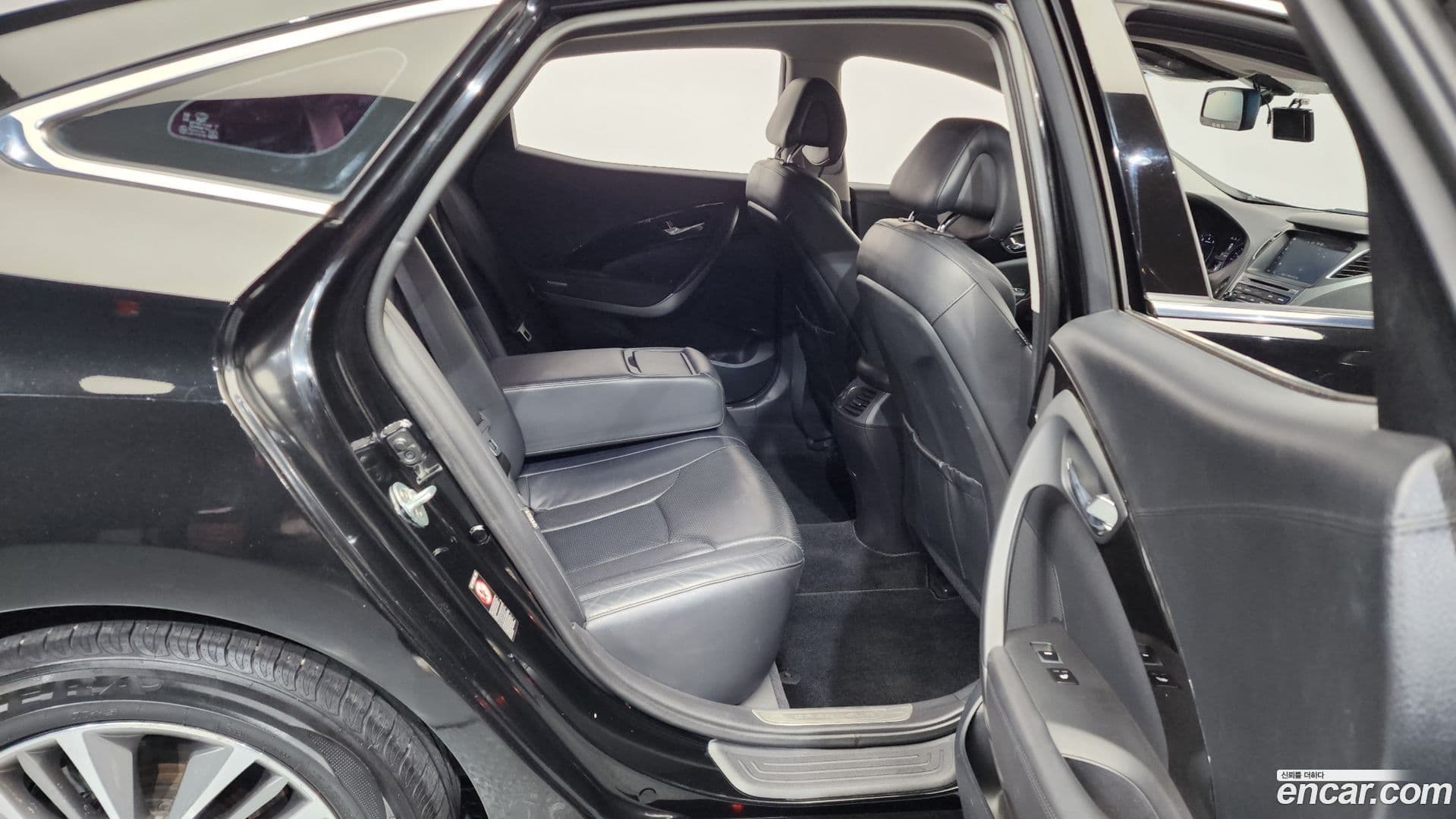 Main__Slider__Photo:Grandeur Hyundai 2016.2-11