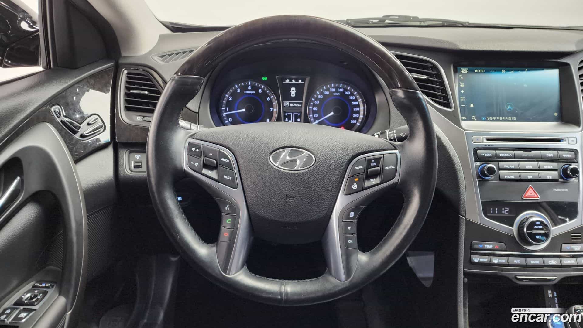 Grandeur Hyundai 2016.2-OPTION-017