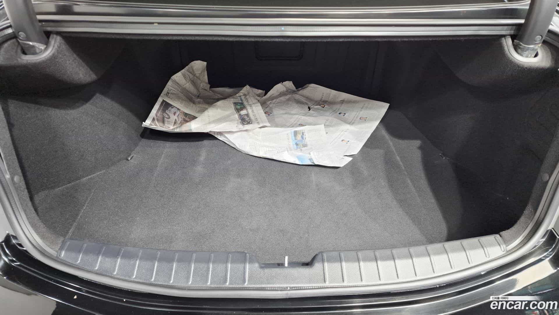 Grandeur Hyundai 2016.2-OPTION-024