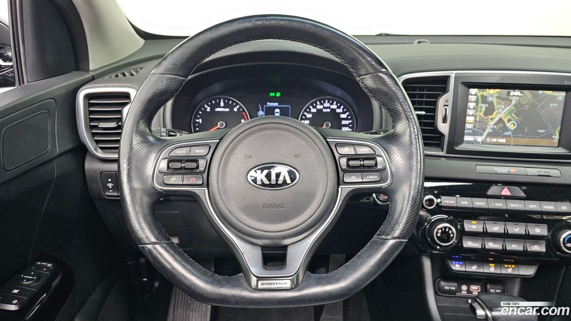 Main__Slider__Photo:Sportage Kia 2015.10-13