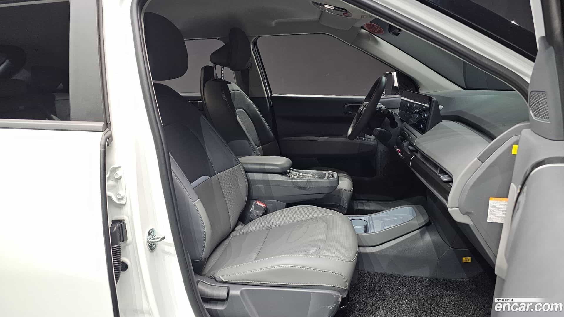 EV3 Kia 2024.8-INNER-010