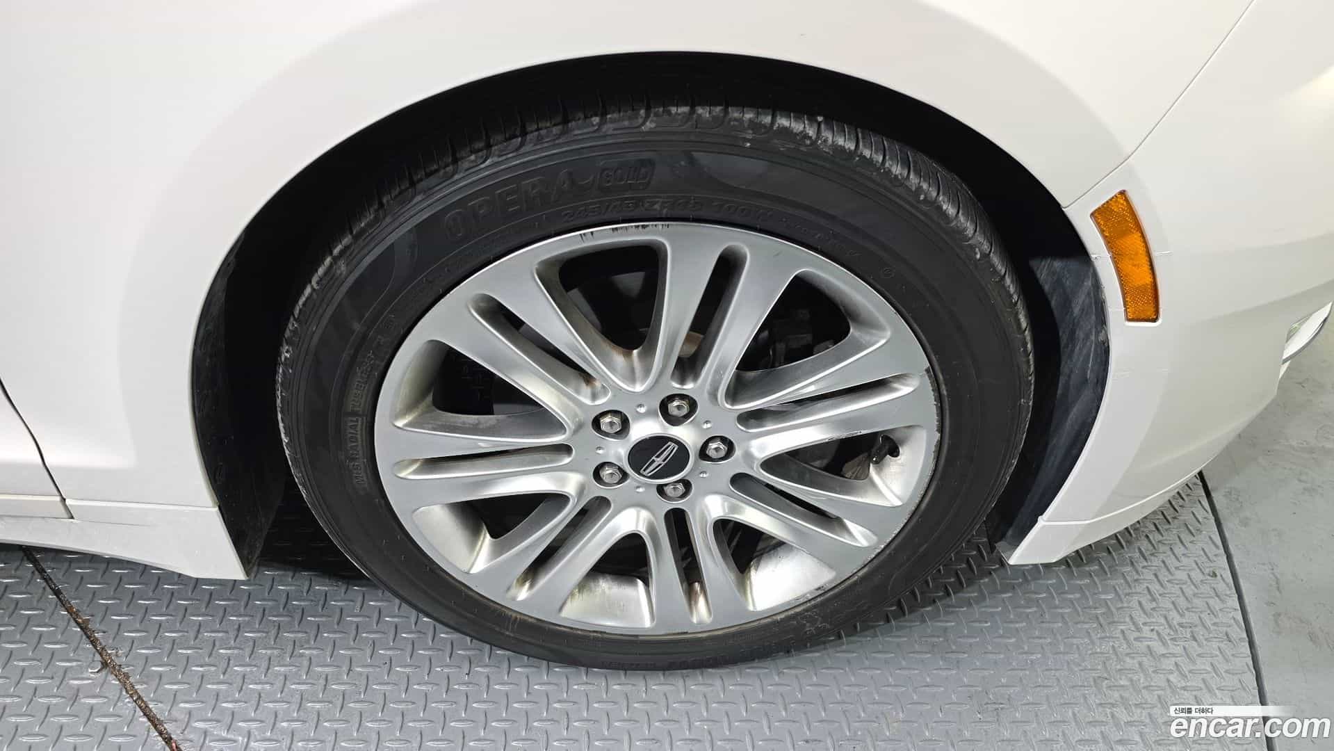 MKZ Lincoln 2015.8-OUTER-005