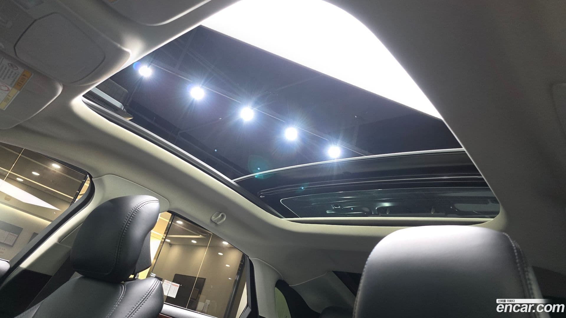 Main__Slider__Photo:MKZ Lincoln 2015.8-18