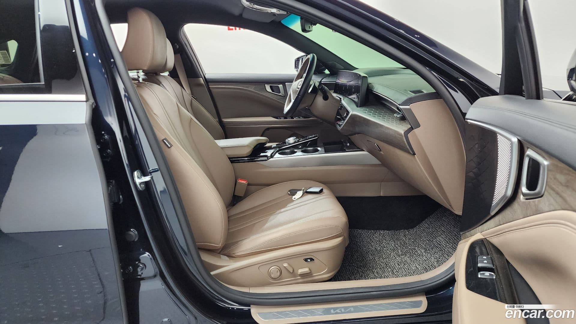 Main__Slider__Photo:K8 Kia 2021.11-10