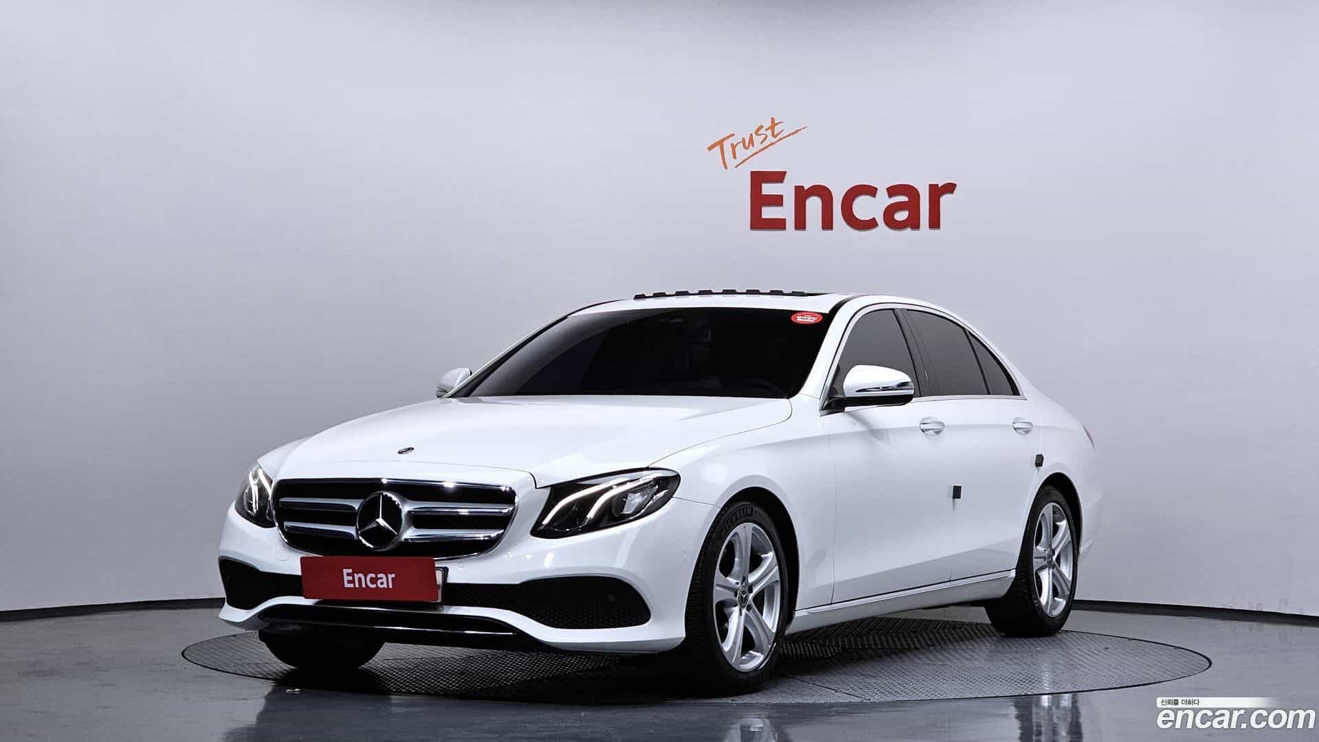 E-Class Mercedes-Benz 2018.2-OUTER-001