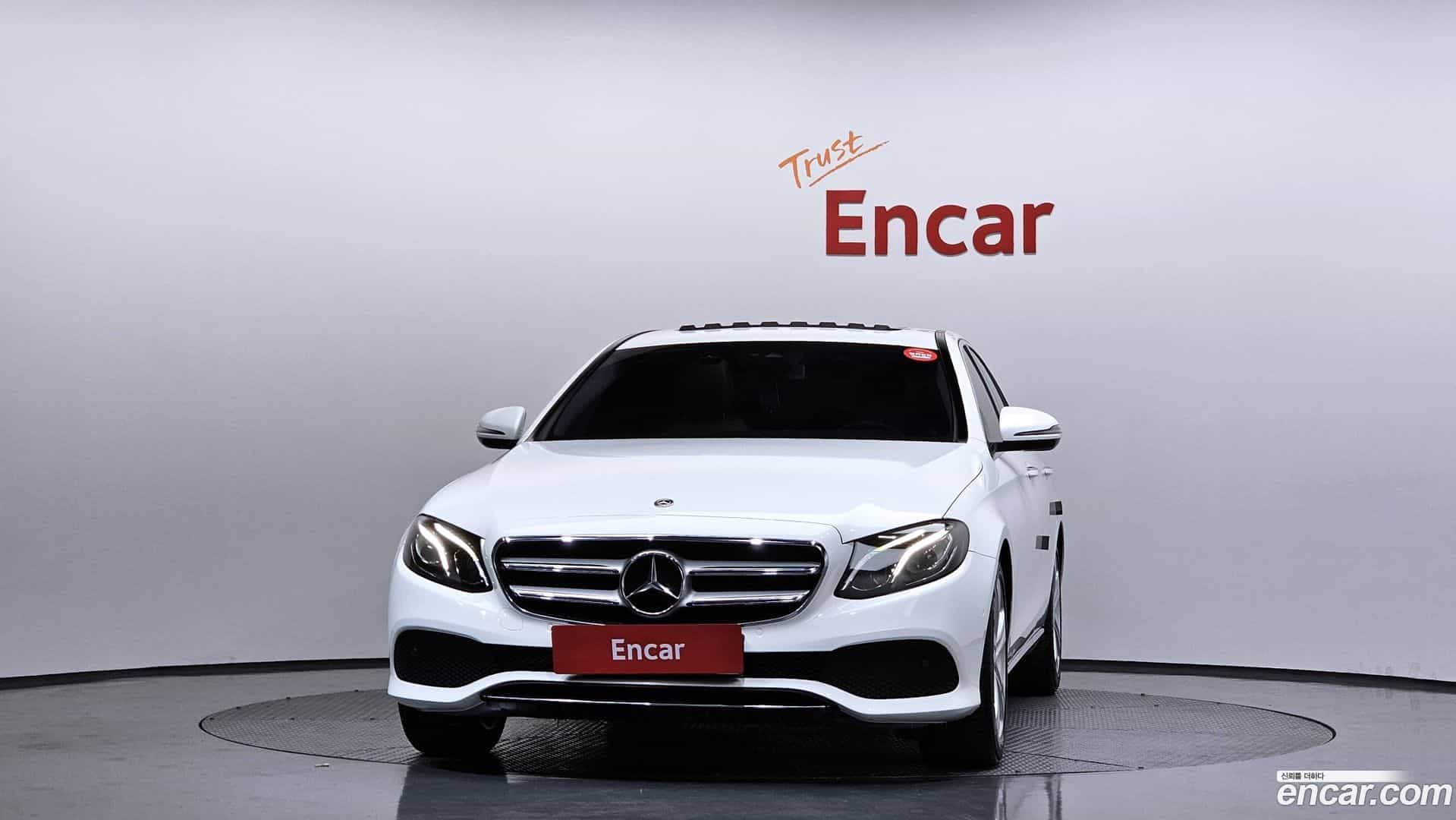 E-Class Mercedes-Benz 2018.2-OUTER-003
