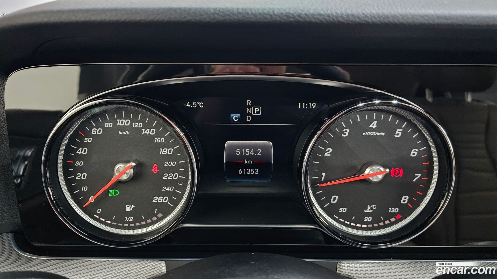 Main__Slider__Photo:E-Class Mercedes-Benz 2018.2-7