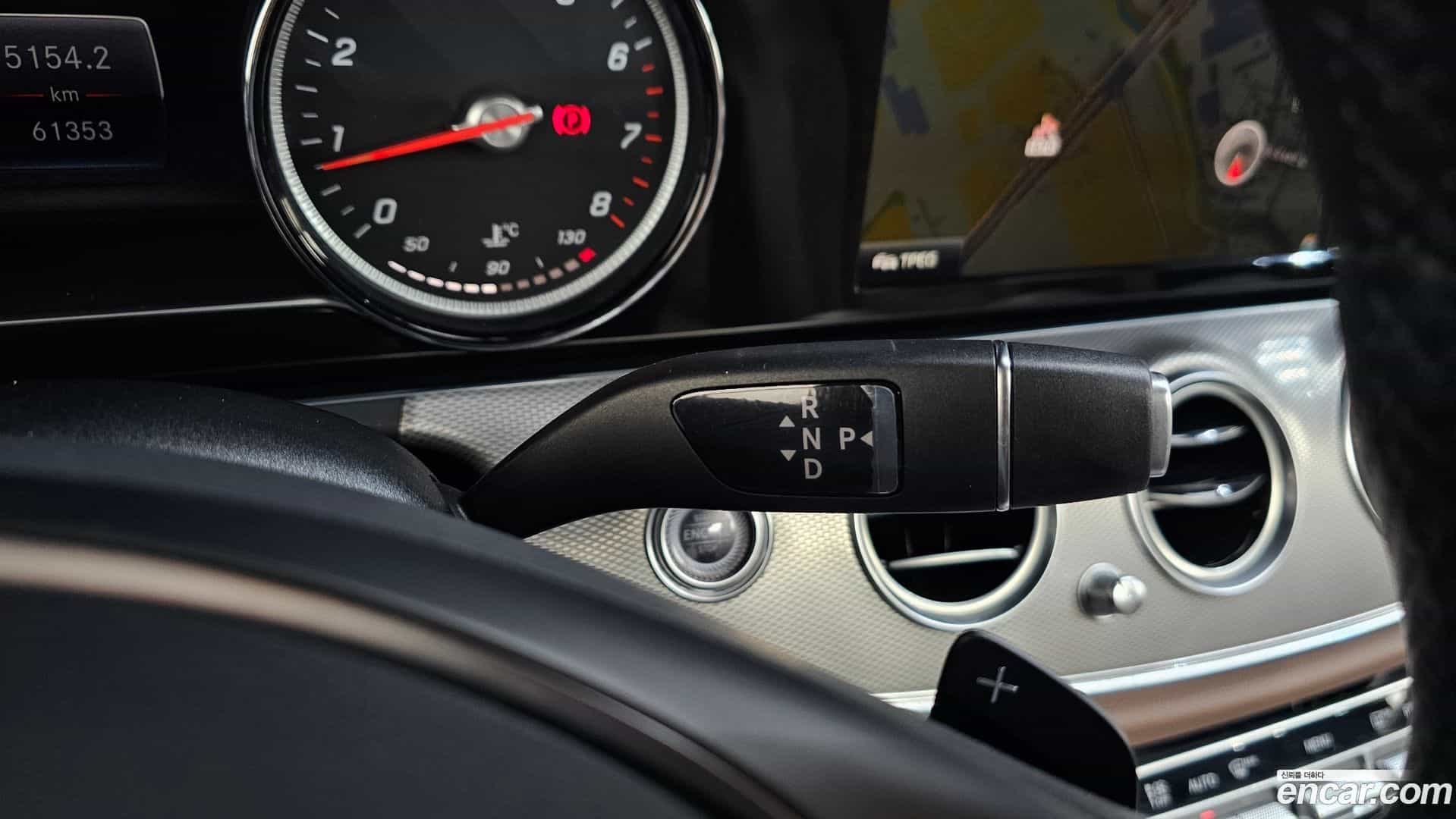 E-Class Mercedes-Benz 2018.2-INNER-009