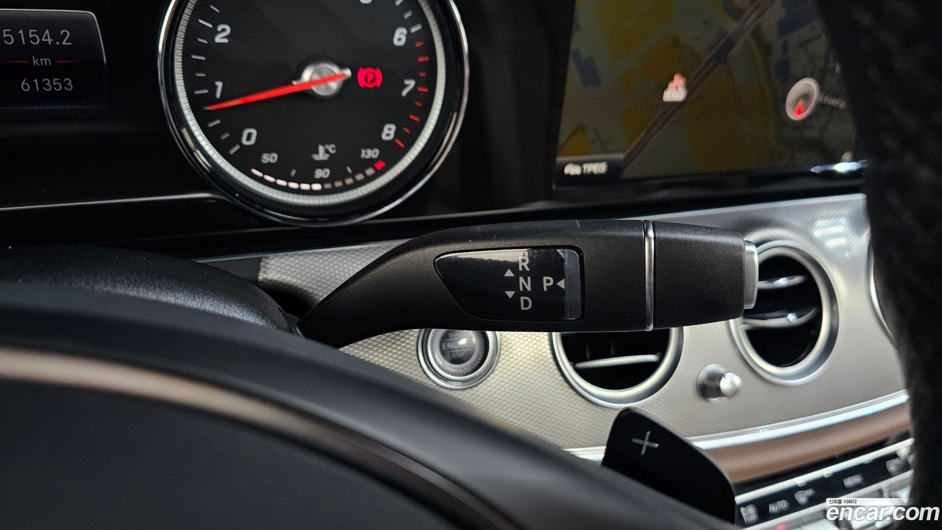 Main__Slider__Photo:E-Class Mercedes-Benz 2018.2-8