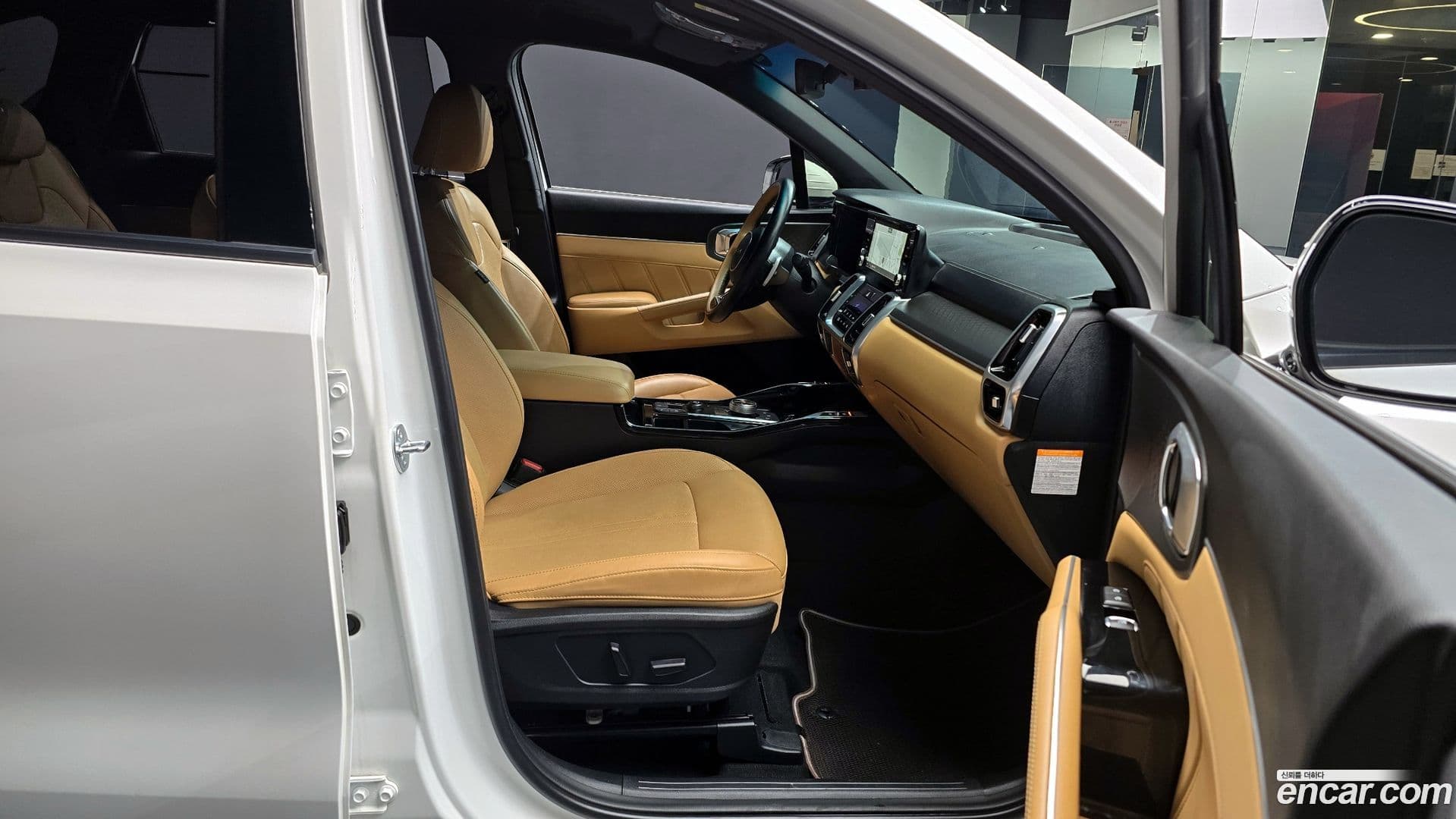 Main__Slider__Photo:Sorento Kia 2023.0-9