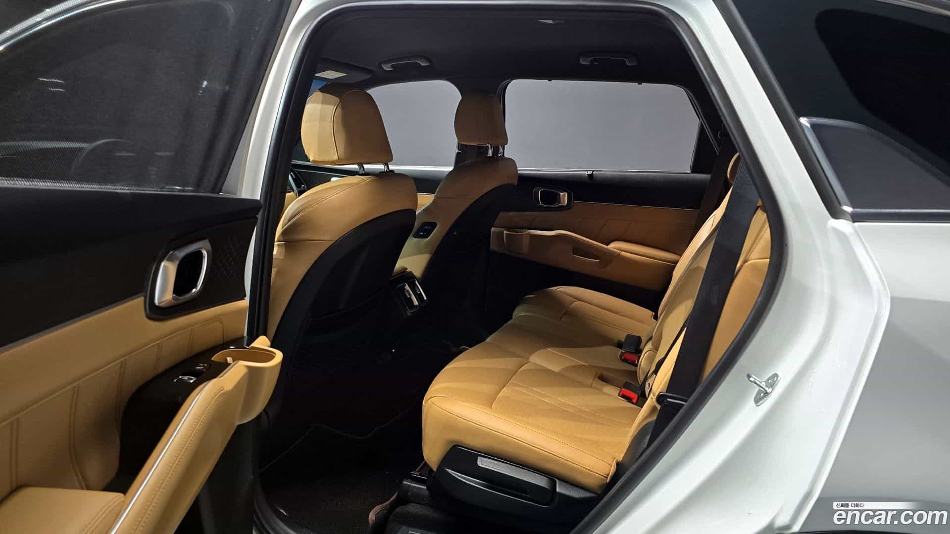 Sorento Kia 2023.0-OPTION-017