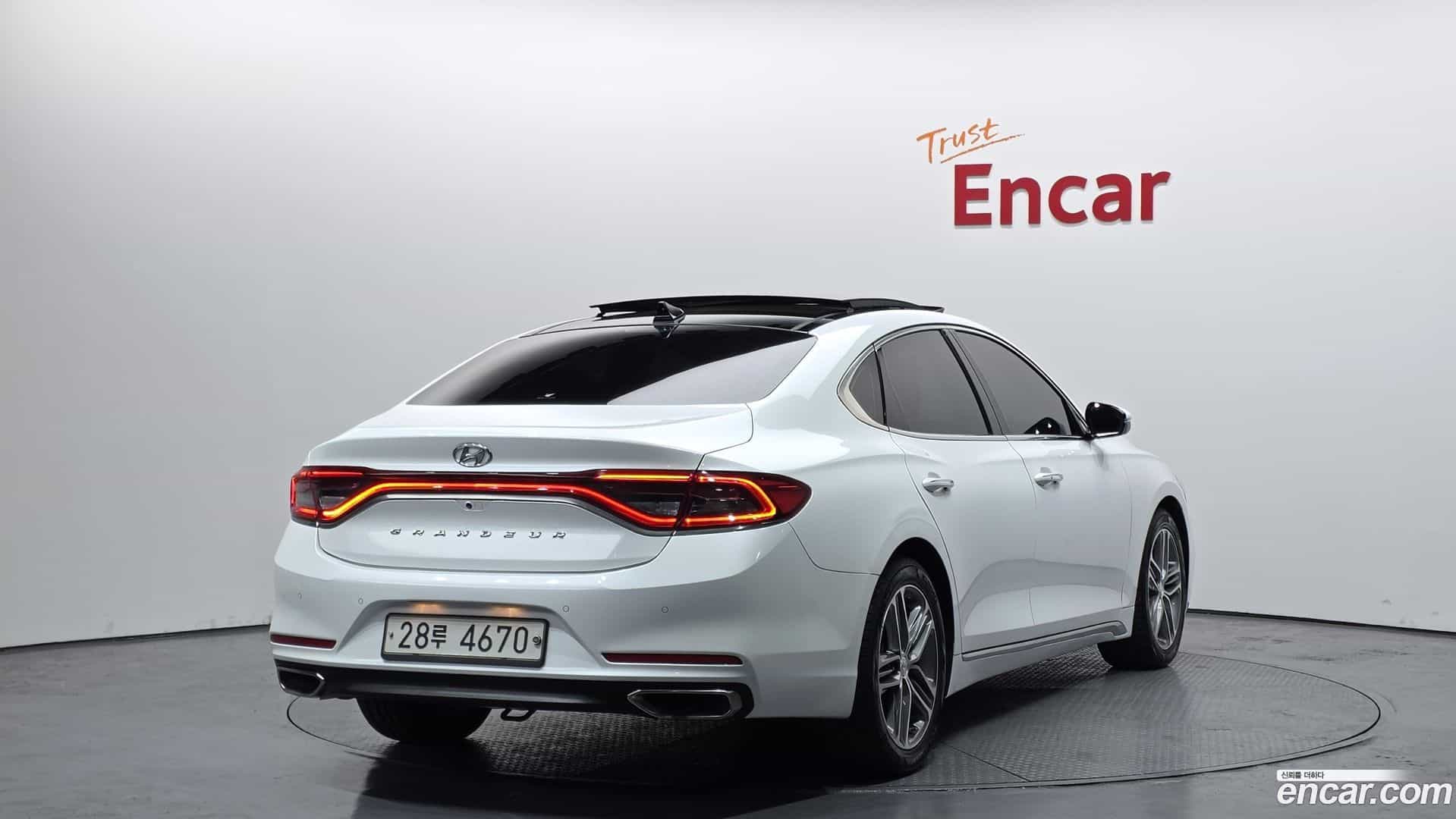 Grandeur Hyundai 2017.5-OUTER-002