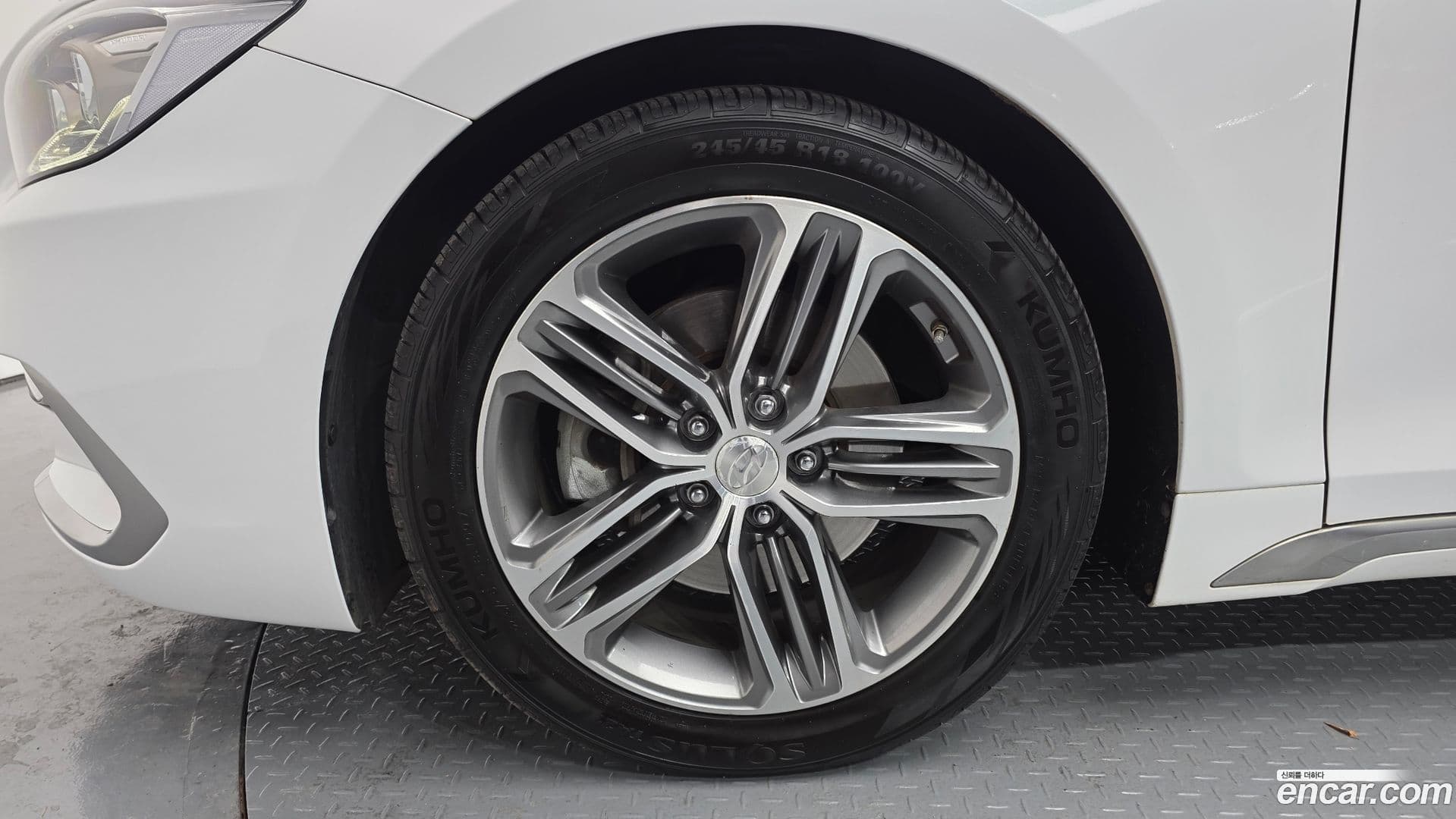 Main__Slider__Photo:Grandeur Hyundai 2017.5-4