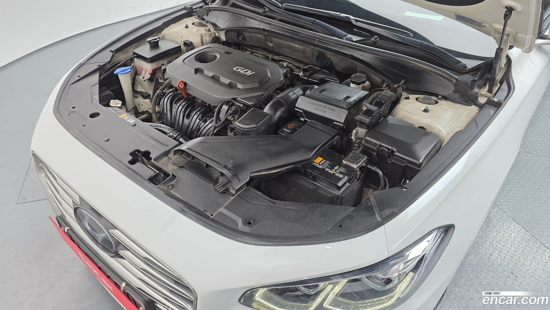 Main__Slider__Photo:Grandeur Hyundai 2017.5-5