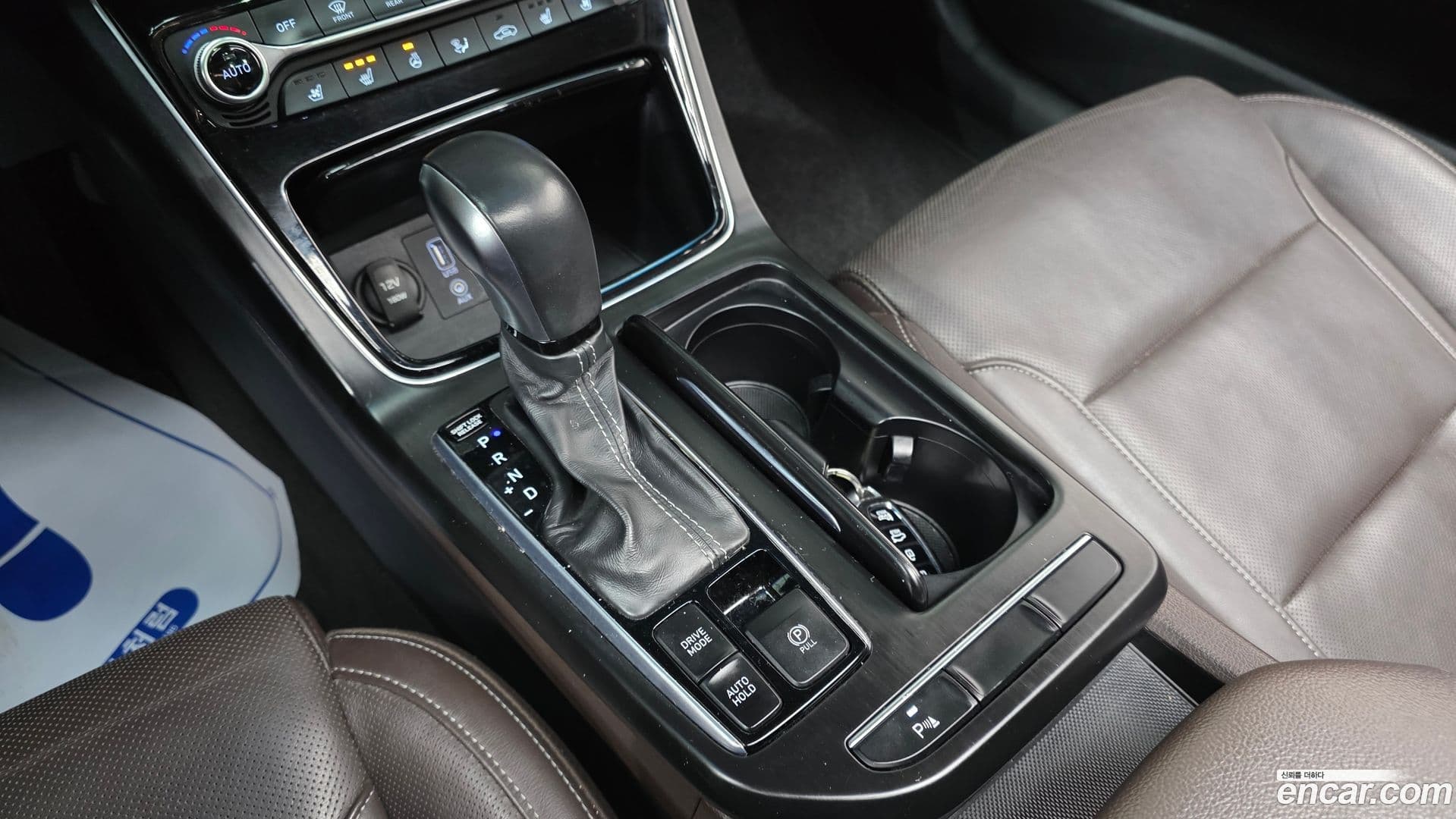 Main__Slider__Photo:Grandeur Hyundai 2017.5-8