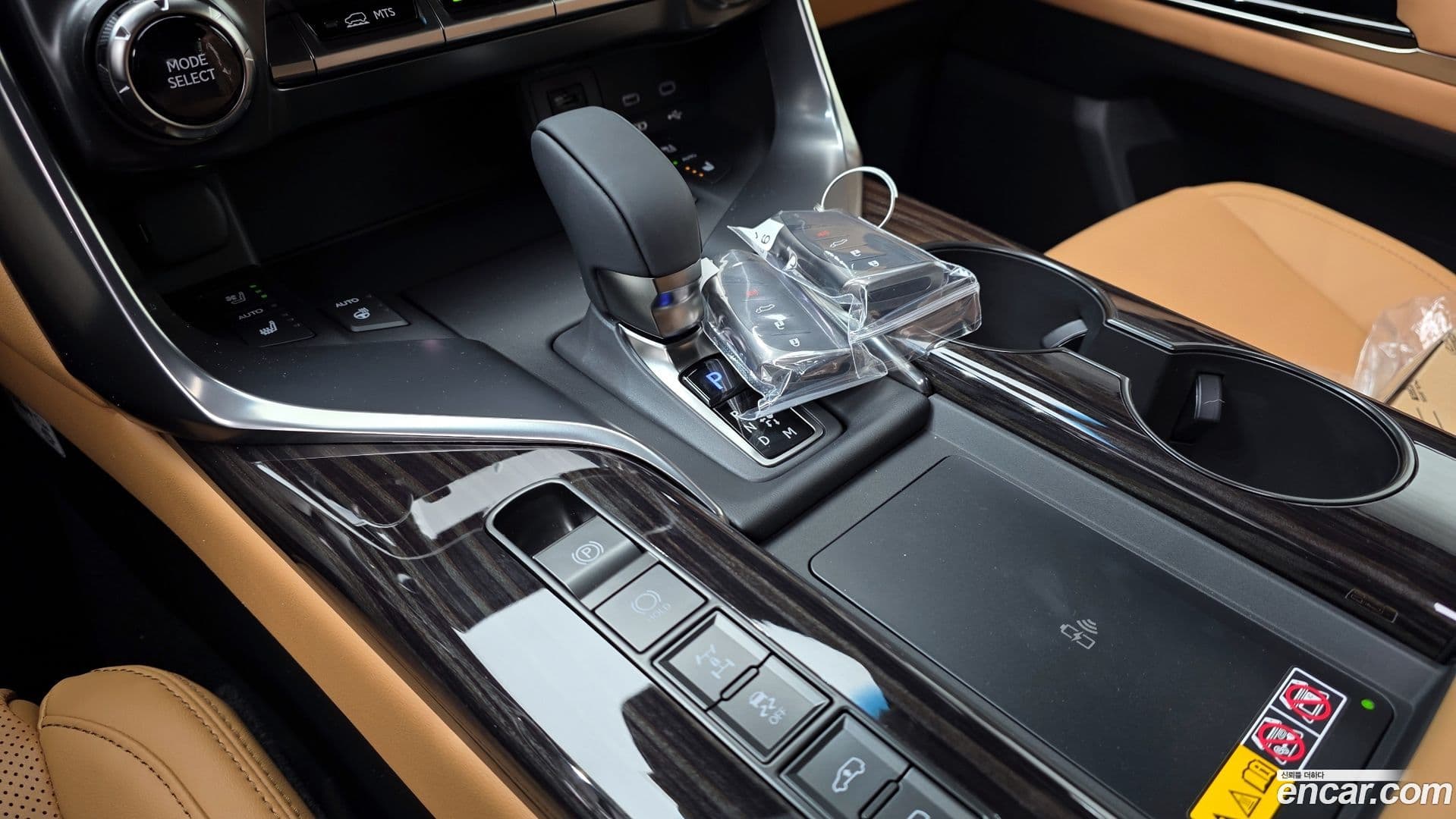 Main__Slider__Photo:LX Lexus 2026.0-8