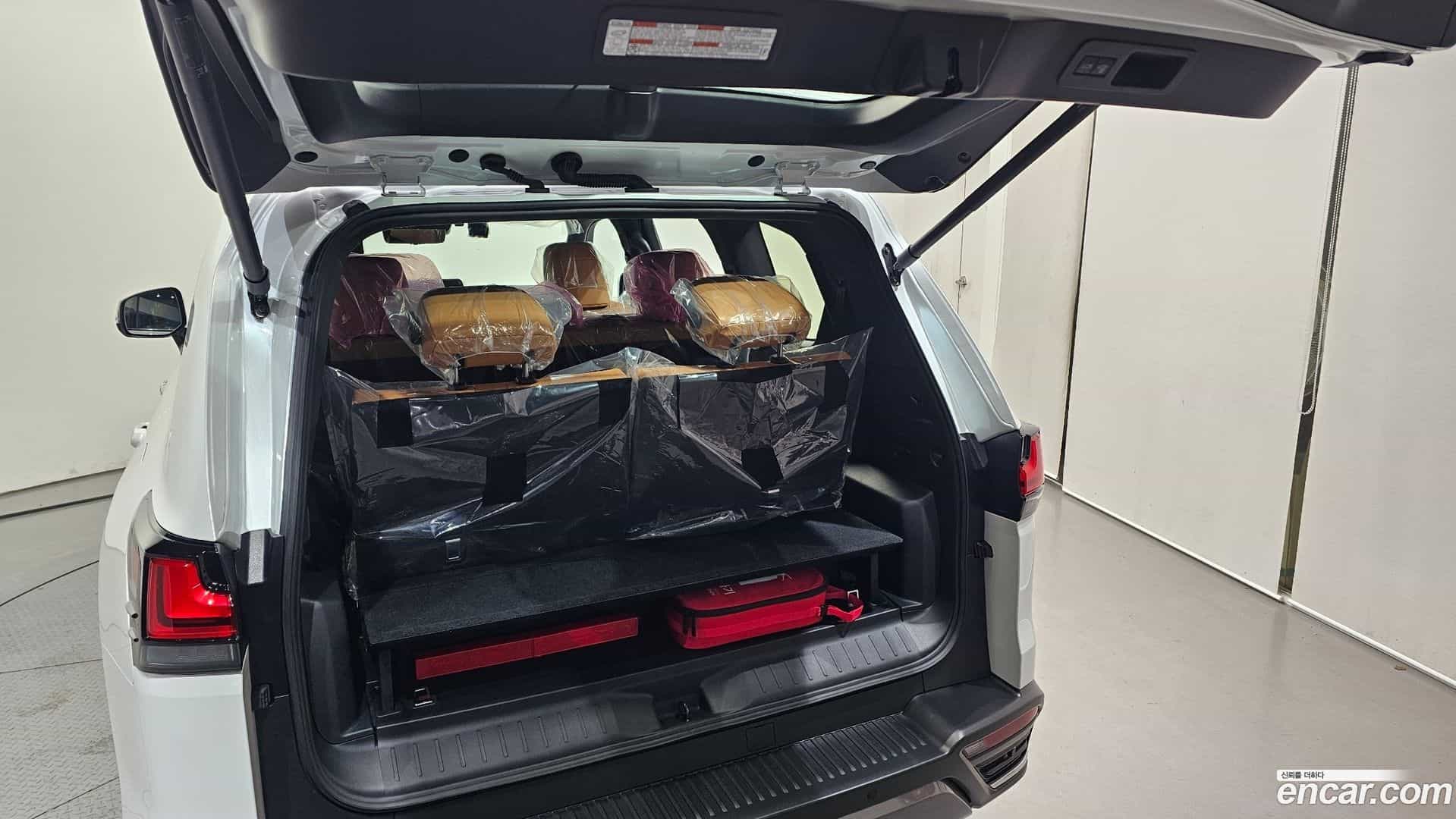 LX Lexus 2026.0-OPTION-024