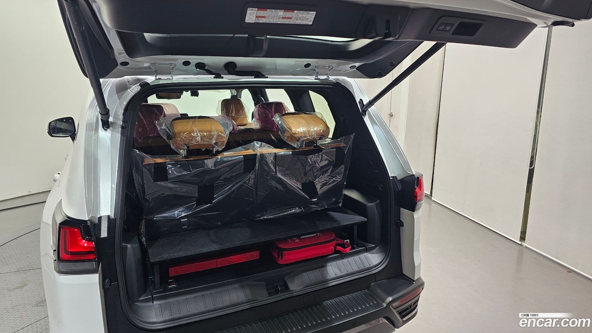 Main__Slider__Photo:LX Lexus 2026.0-19