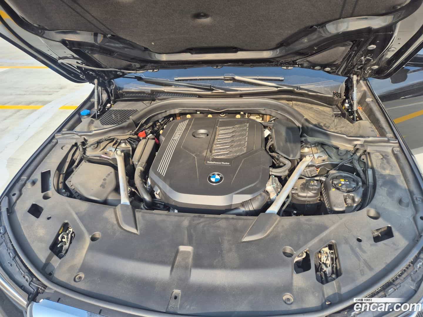 Gran Turismo BMW 2023.5-INNER-006