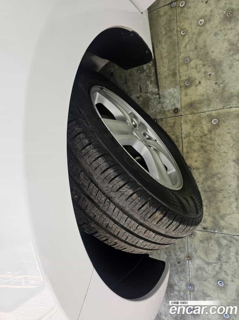 AVANTE Hyundai 2015.1-OUTER-005