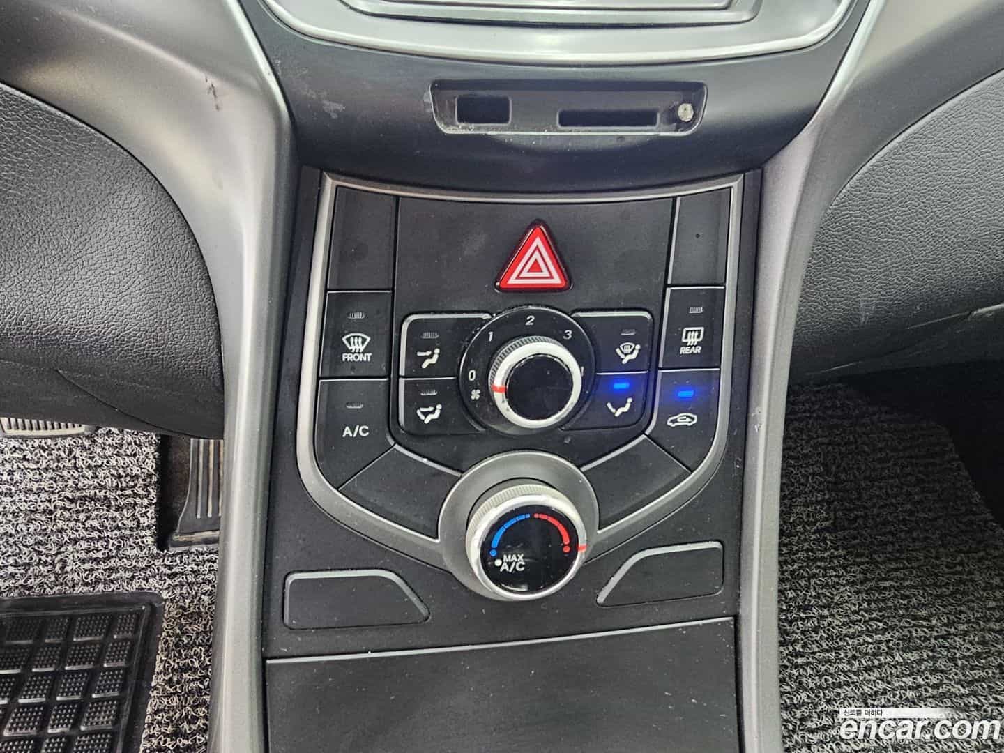 AVANTE Hyundai 2015.1-OPTION-019