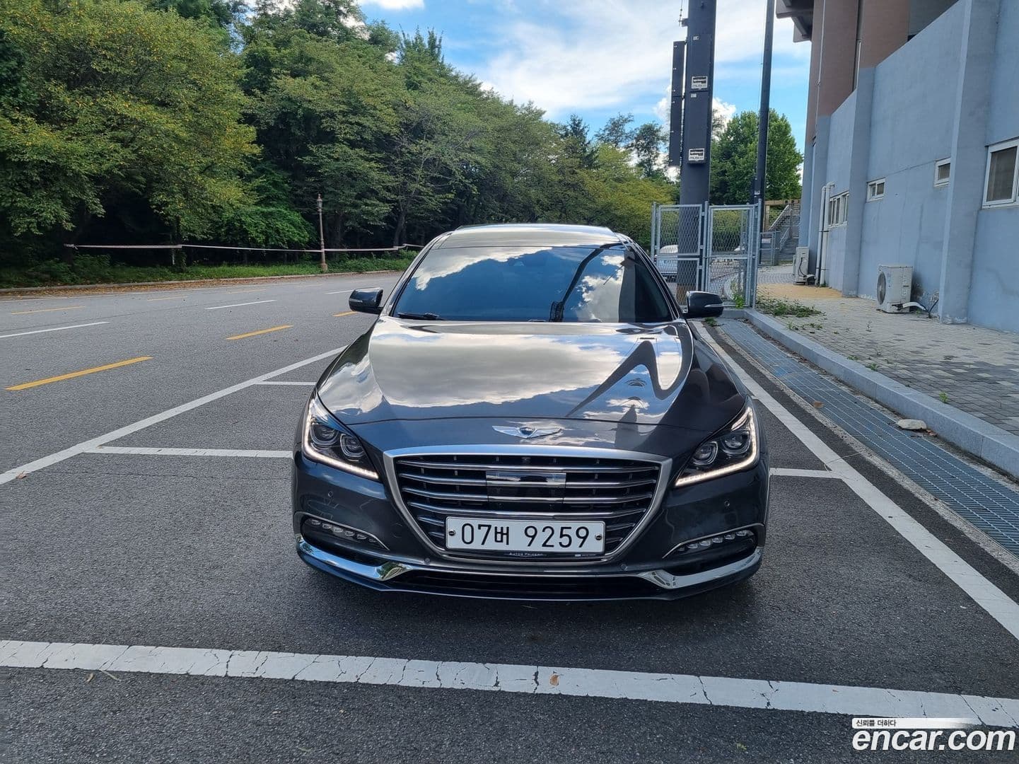 Main__Slider__Photo:G80 Genesis 2017.7-2