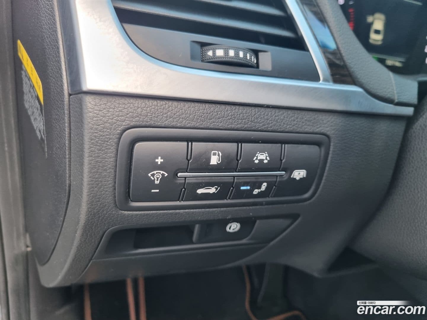 Main__Slider__Photo:G80 Genesis 2017.7-11