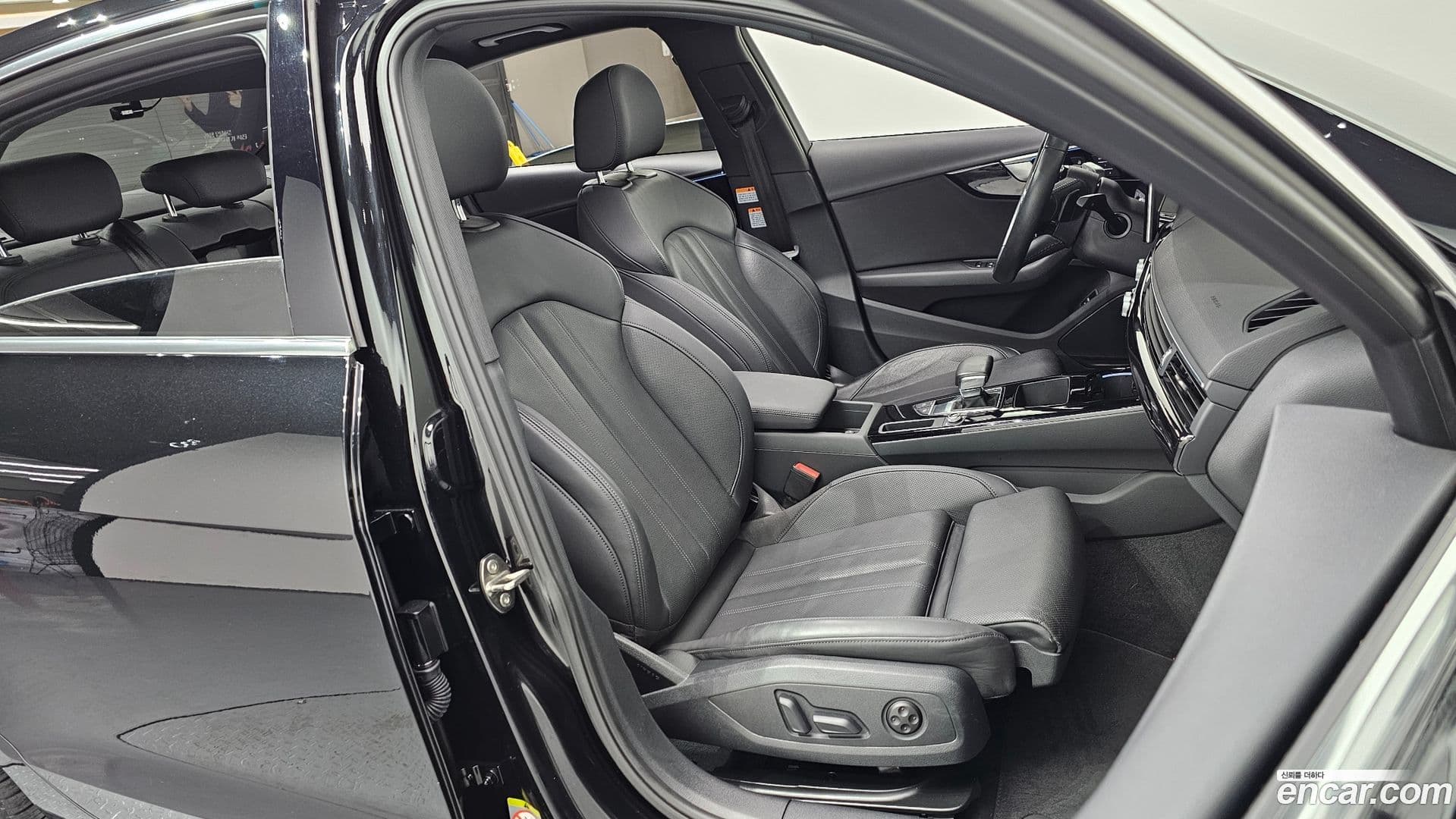 Main__Slider__Photo:A4 Audi 2020.11-10