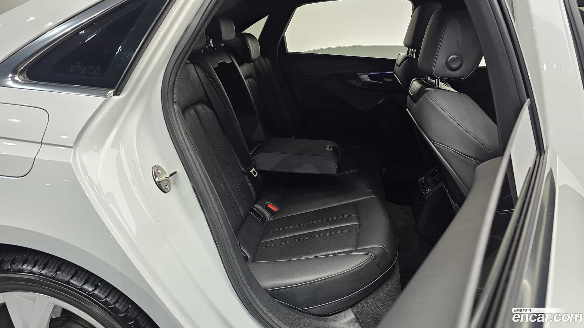 A4 Audi 2021.6-OPTION-016