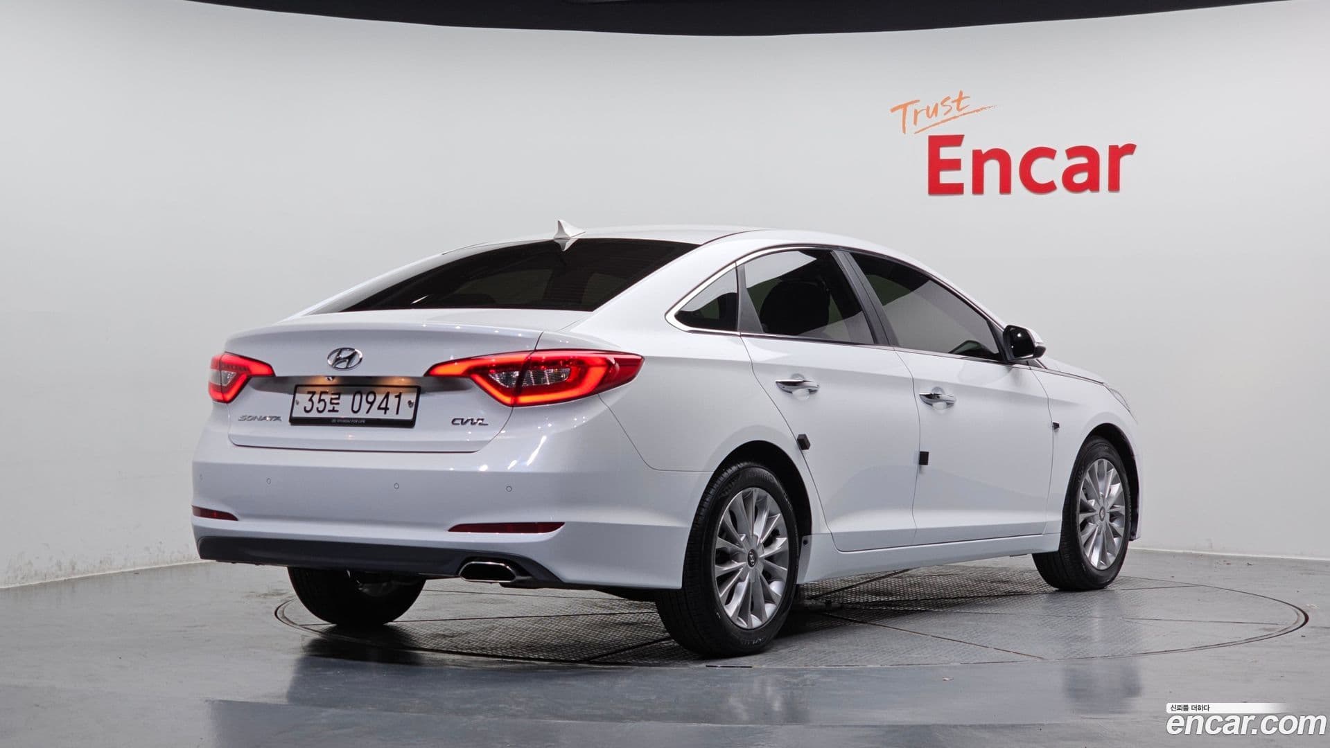 Main__Slider__Photo:Sonata Hyundai 2016.2-1