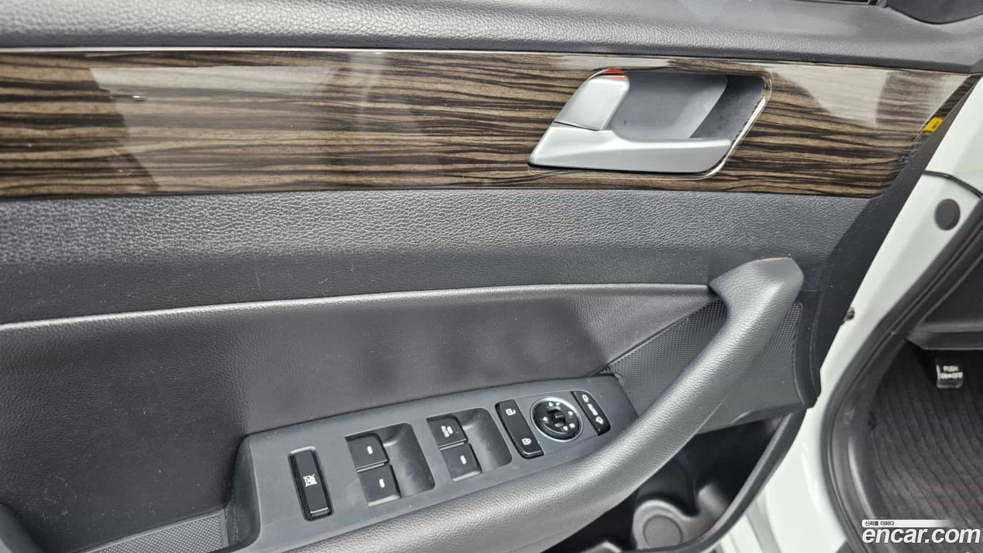 Sonata Hyundai 2016.2-OPTION-022